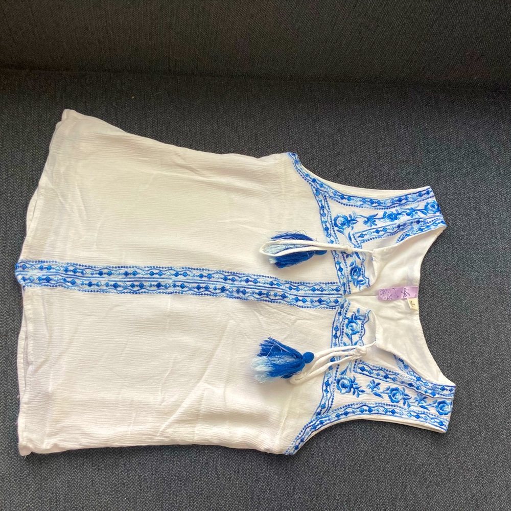 Francesca’s collection, blue embroidered tank top, size S